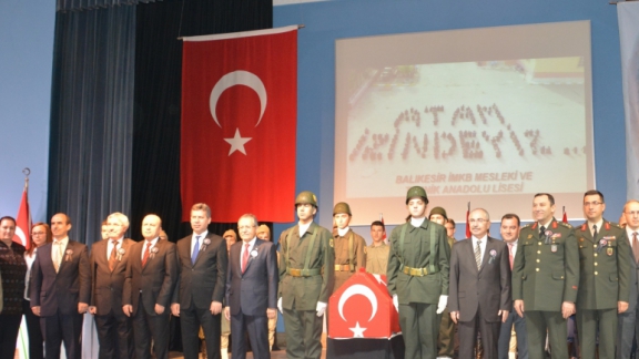 Atatürk, Ebediyete İntikalinin 77. Yılında Balıkesirde Saygıyla Anıldı