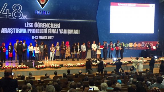 Balıkesirin Genç Mucitleri, TÜBİTAKta Türkiye Üçüncüsü Oldu