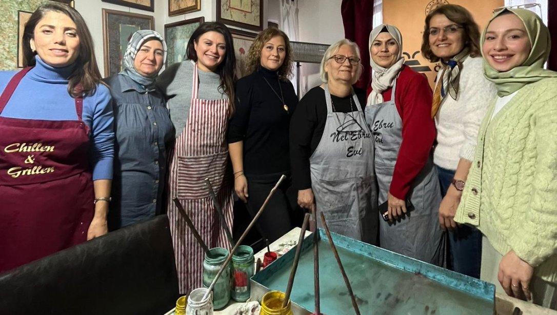 BALIKESİR ÖĞRETMEN AKADEMİLERİ: EBRU SANATIYLA BULUŞMA