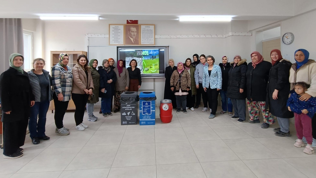 Balıkesir'de Maarif Modeli Ebeveyn Okulu Kurslarına Yoğun İlgi