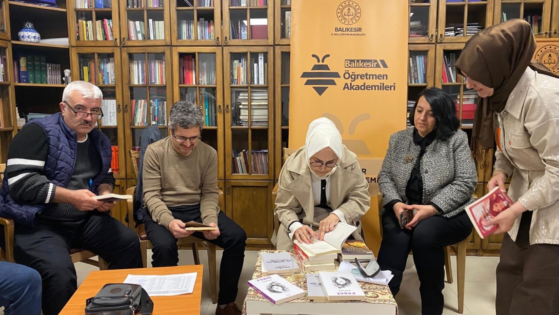 Kadın Kalemlerin Gücü: Sevgi Ataş Edebiyat Akademisi'nde