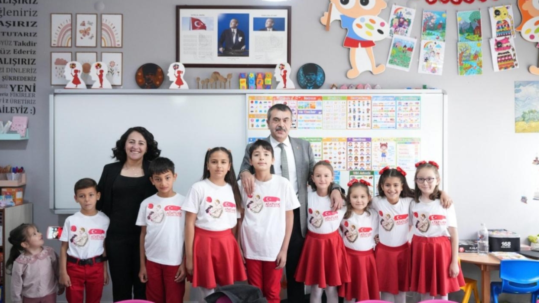 Millî Eğitim Bakanımız Yusuf Tekin'den Balıkesir'de Eğitime Anlamlı Ziyaretler