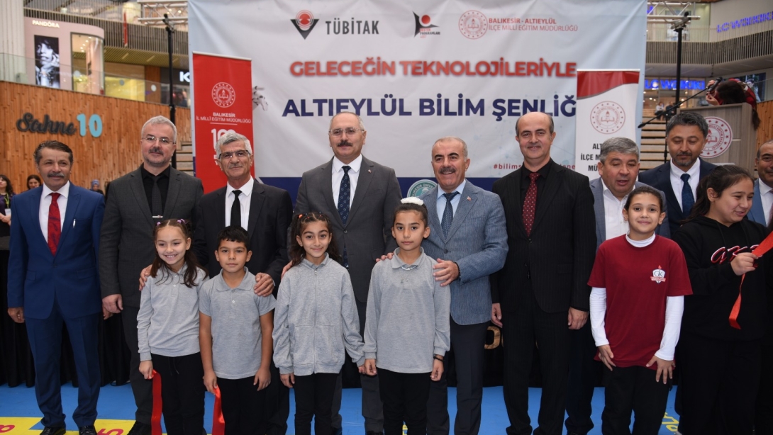 Geleceğin Teknolojileri Altıeylül'de Bilimle Buluştu